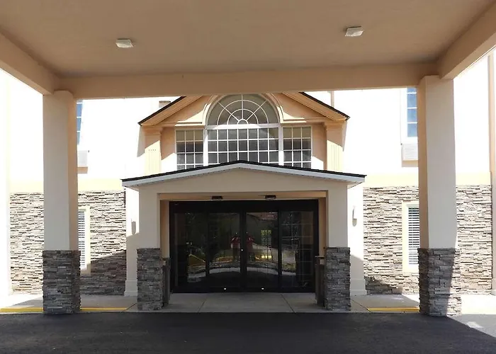 Hotel Baymont By Wyndham Airport Lafayette