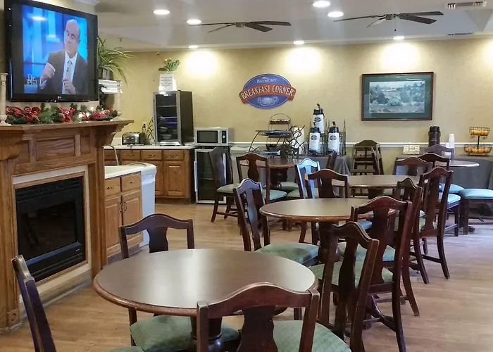 Baymont By Wyndham Airport Lafayette
