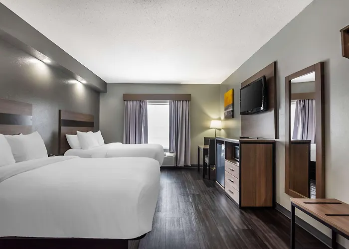 Baymont By Wyndham Airport Hotel Lafayette