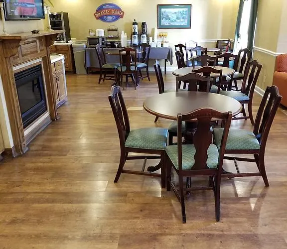 Hotel Baymont By Wyndham Airport